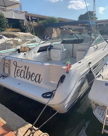 Botel Bed & Boat Porto Rotondo *